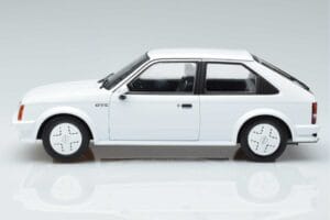 Opel Kadett D GTE Balts MCG 1:18 MCG18268 Metāls — attēls 3 no 6