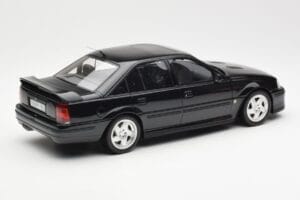Opel Omega A Lotus Imperial Dark Zaļš Metalik Otto 1:18 OT153 Sveķi — attēls 2 no 6