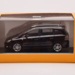 Opel Zafira B OPC Melns Minichamps 1:43 - image 4 of 4