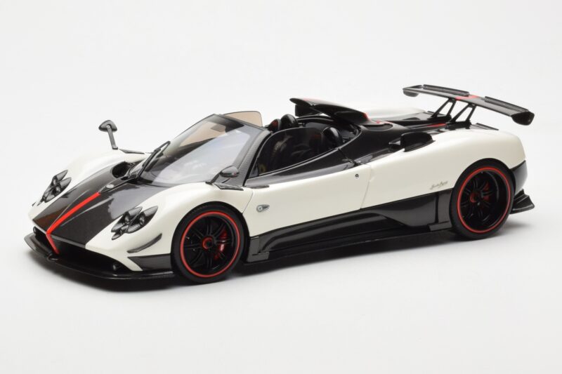 Pagani Zonda Cinque Roadster Balts Benny Almost Real 1:18