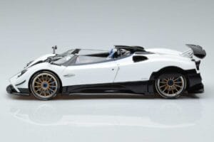 Pagani Zonda HP Barchetta Carbon Fiber Balts LCD 1:18 LCD18009-WH Metāls — attēls 5 no 9