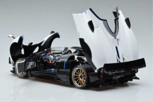 Pagani Zonda HP Barchetta Carbon Fiber Balts LCD 1:18 LCD18009-WH Metāls — attēls 7 no 9