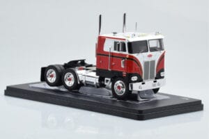 Peterbilt 352 Pacemaker Sarkans Balts IXO 1:43 TR097 Metāls — attēls 3 no 4