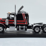 Peterbilt 359 Melns Sarkans IXO 1:43 - image 2 of 4