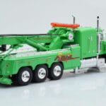 Peterbilt 359 Wrecker Road Service Zaļš IXO 1:43 - image 2 of 5