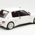 Peugeot 205 Dimma Balts Otto 1:18 - image 2 of 6