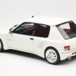 Peugeot 205 Dimma Balts Otto 1:18 - image 5 of 6