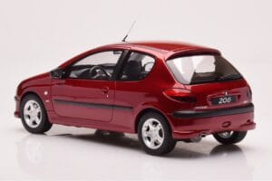 Peugeot 206 S16 Sarkans Otto 1:18 OT1039 Sveķi — attēls 5 no 6