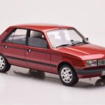 Peugeot 305 GTX Sarkans Plaisir Otto 1:18 - image 4 of 6