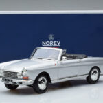 Peugeot 404 Kabriolets Sudrabs Norev 1:18 - image 8 of 8