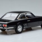 Peugeot 504 Coupe Melns Norev 1:18 - image 3 of 7