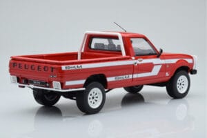 Peugeot 504 Dangel Pickup Sarkans Otto 1:18 OT436 Sveķi — attēls 2 no 6