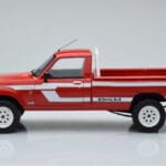 Peugeot 504 Dangel Pickup Sarkans Otto 1:18 - image 3 of 6