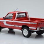 Peugeot 504 Dangel Pickup Sarkans Otto 1:18 - image 5 of 6
