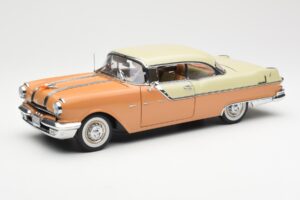 Pontiac Star Chief Hardtop Sarkans Balts Sun Star 1:18