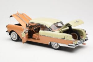 Pontiac Star Chief Hardtop Sarkans Balts Sun Star 1:18 5043 Metāls — attēls 5 no 8