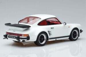 Porsche 911 930 Turbo S Grand Prix White GT Spirit 1:18 GT786 Sveķi — attēls 2 no 6