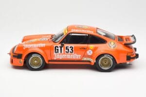 Porsche 911 934 Jagermeister 1977 Schuco 1:18 450033500 Metāls — attēls 4 no 8
