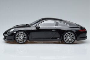 Porsche 911 991 Carrera 4 Black Edition GT Spirit 1:18 GT114 Sveķi — attēls 3 no 6