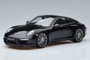 Porsche 911 991 Carrera 4 Black Edition GT Spirit 1:18 GT114 Sveķi