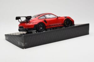 Porsche 911 GT2 RS 991 MR Manthey Racing Nordschleife Record Minichamps 1:18 MR-911-GT2RS-1803 Metāls — attēls 3 no 6