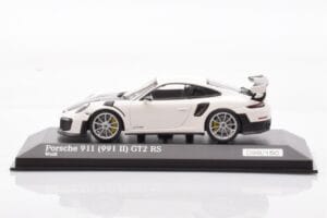 Porsche 911 991.2 GT2 RS Balts Minichamps 1:43