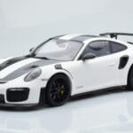 Porsche 911 GT2 RS 991.2 Weissach Package Balts Melnie Magnija Diski Minichamps 1:18