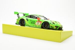 Porsche 911 991.2 GT3 R #1 Manthey Racing 24 Hours Nurburgring 2019 Minichamps 1:18 MG-M-911-19-1801 Metāls — attēls 4 no 6