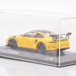 Porsche 911 991.2 GT3 RS Dzeltens Minichamps 1:43 - image 3 of 4