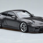 Porsche 911 992 GT3 Touring Package Pelēks Norev 1:18 - image 5 of 7