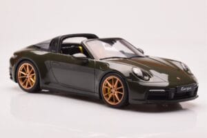 Porsche 911 992 Targa 4S Olīvzaļš GT Spirit 1:18 GT438 Sveķi — attēls 4 no 6