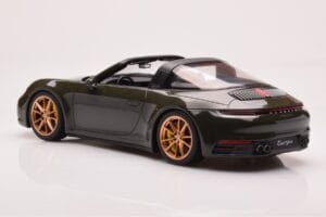 Porsche 911 992 Targa 4S Olīvzaļš GT Spirit 1:18 GT438 Sveķi — attēls 5 no 6