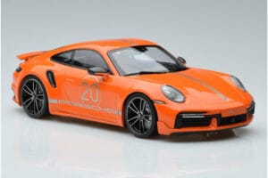 Porsche 911 992 Turbo S China 20th Anniversary Oranžs Minichamps 1:18 155069171 Metāls — attēls 4 no 6