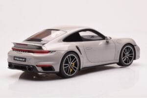 Porsche 911 992 Turbo S Crayon Pelēks GT Spirit 1:18 GT431 Sveķi — attēls 2 no 6