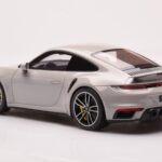 Porsche 911 992 Turbo S Crayon Pelēks GT Spirit 1:18 - image 5 of 6