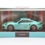 Porsche 911 992 Turbo S Mint Zaļš Minichamps 1:43 - image 4 of 4