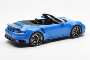 Porsche 911 992 Turbo S Shark Zils GT Spirit 1:18 GT441 Sveķi — attēls 2 no 6