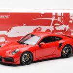 Porsche 911 992 Turbo S Sport Design Sarkans Minichamps 1:18 - image 8 of 8