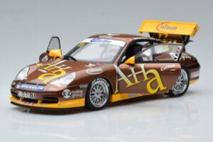 Porsche 911 996 GT3 Cup M. Marsh Carrera Cup Asia Winner 2004 AUTOart 1:18 80489 Metāls — attēls 2 no 7