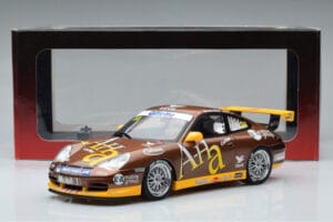 Porsche 911 996 GT3 Cup M. Marsh Carrera Cup Asia Winner 2004 AUTOart 1:18 80489 Metāls — attēls 7 no 7