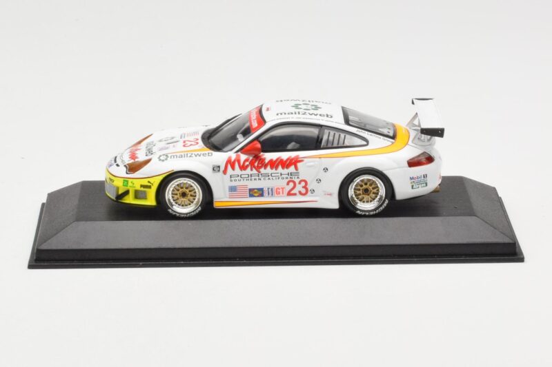 Porsche 911 996 GT3 RS McKenna #23 T. Bernhard / J. Bergmeister / M. Maassen 12 Hours of Sebring 2004 Minichamps 1:43