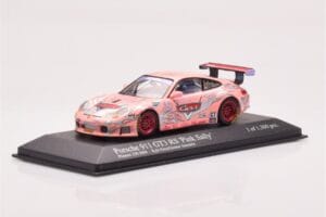 Porsche 911 996 GT3 RS Pink Sally #45 Petty / Jeanette Phoenix 250 2004 Minichamps 1:43 400046945 Metāls — attēls 2 no 4