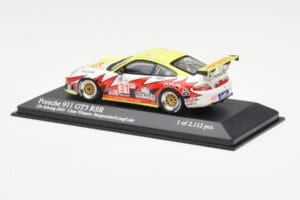 Porsche 911 997 GT3 RSR #31 J. Bergmeister / P. Long / L. Luhr 12 Hours of Sebring Class Winners 2005 Minichamps 1:43 4000564 — attēls 3 no 4