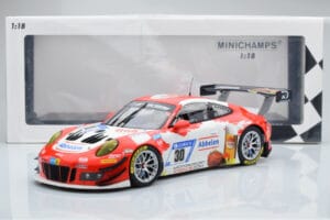 Porsche 911 GT3 R Frikadelli Racing Team #30 M. Muller / M. Arnold / F. Henzler / M. Campbell 24 Hours of Nurburgring 2018 Mi — attēls 6 no 6