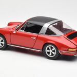 Porsche 911 Targa S Sarkans Schuco 1:18 - image 8 of 9