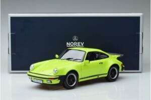 Porsche 911 930 Turbo 3.0 Gaiši Zaļš Norev 1:18 187666 Metāls — attēls 7 no 7