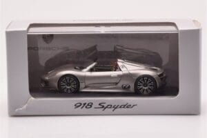 Porsche 918 Spyder Pelēks Metālisks Minichamps 1:43 WAP0201910B Metāls — attēls 4 no 4