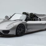 Porsche 918 Spyder Prototips Pelēks Metallik Minichamps 1:18 - image 2 of 7
