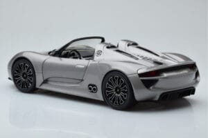 Porsche 918 Spyder Prototips Pelēks Metallik Minichamps 1:18 110060030 Metāls — attēls 5 no 7