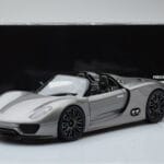 Porsche 918 Spyder Prototips Pelēks Metallik Minichamps 1:18 - image 7 of 7